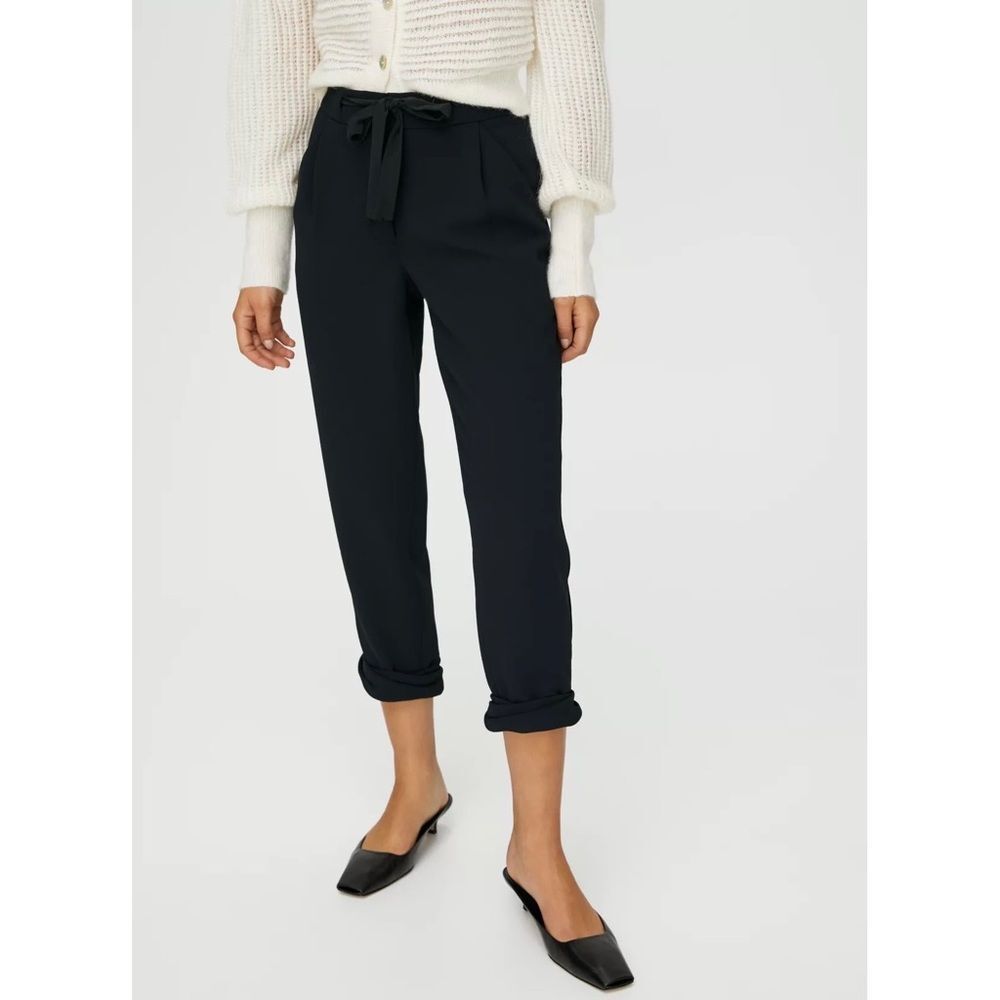Aritzia Wilfred Allant Pant Black Cropped Dress Pants Office Size 2 High Rise - Picture 1 of 14